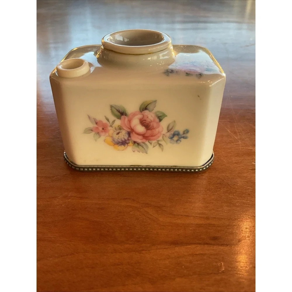 Antique Limoges Porcelain Inkwell‎ Chanill Paris Gilt Mount French Desk